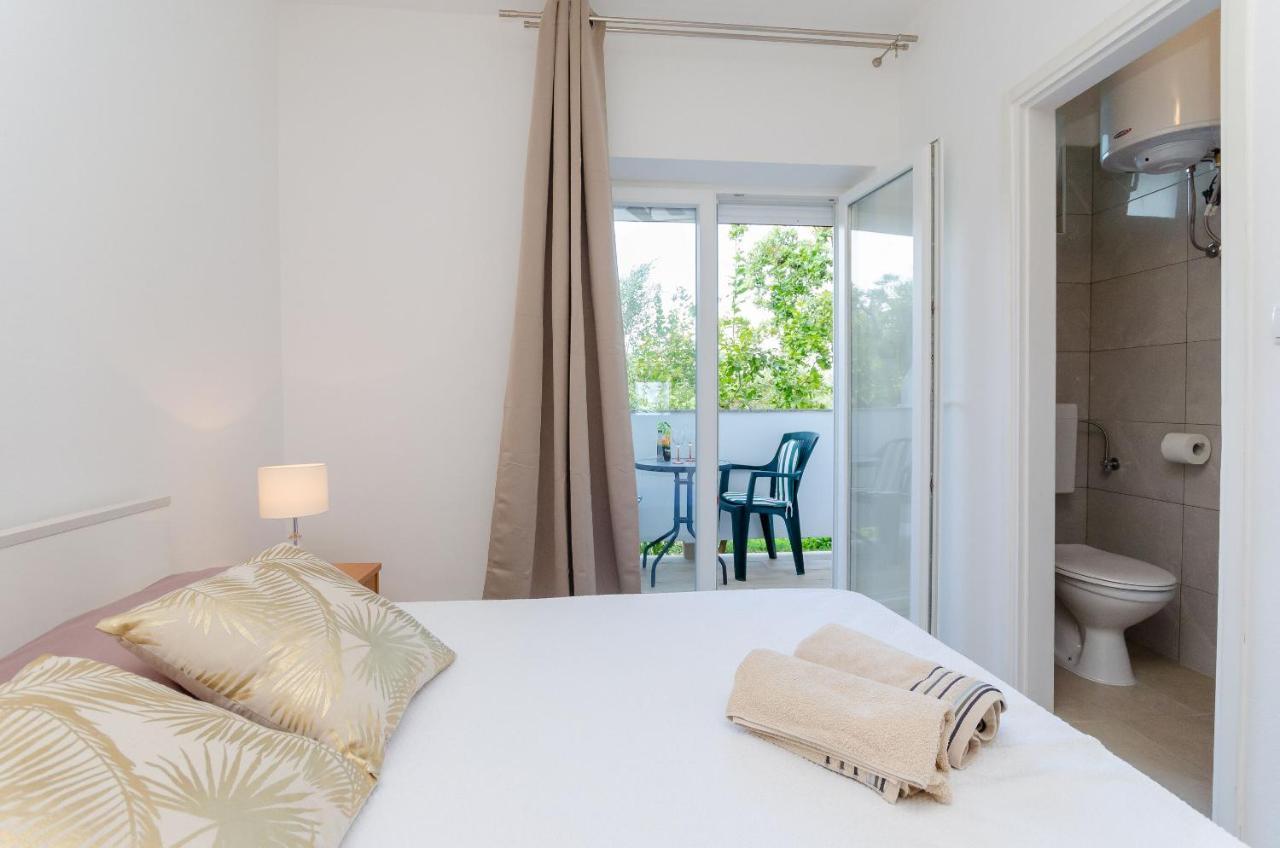 Apartments And Rooms Bianca Barbat na Rabu Bagian luar foto