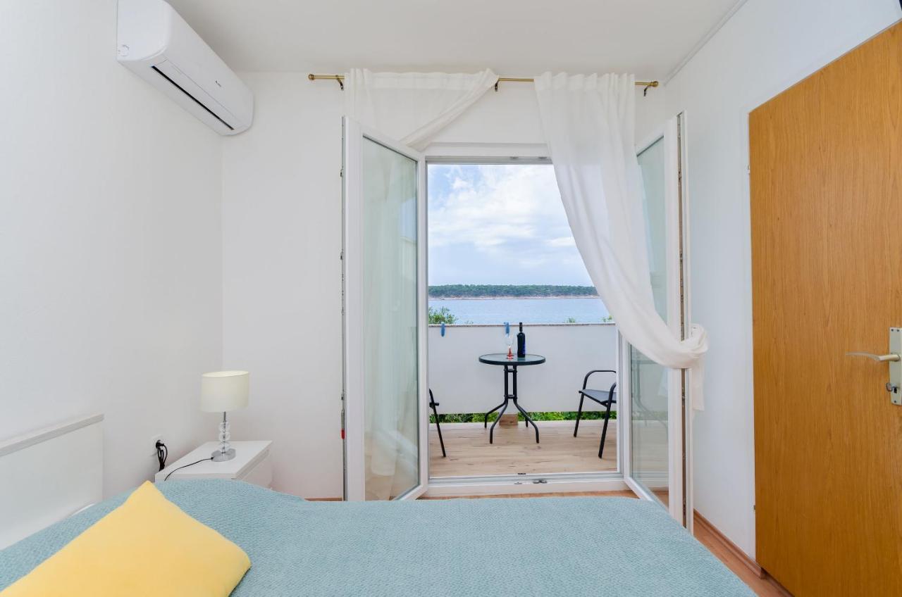Apartments And Rooms Bianca Barbat na Rabu Ruang foto