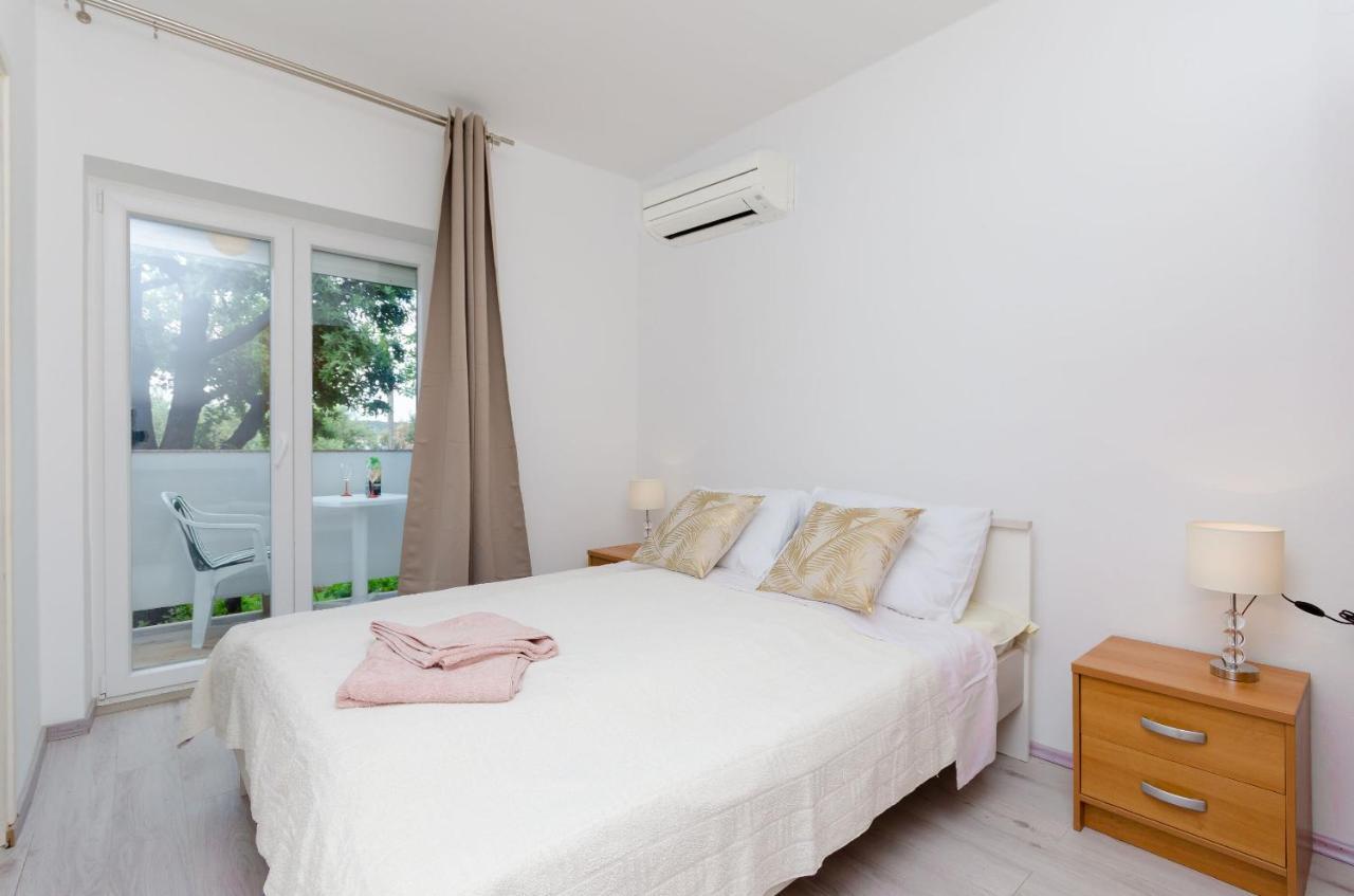 Apartments And Rooms Bianca Barbat na Rabu Bagian luar foto
