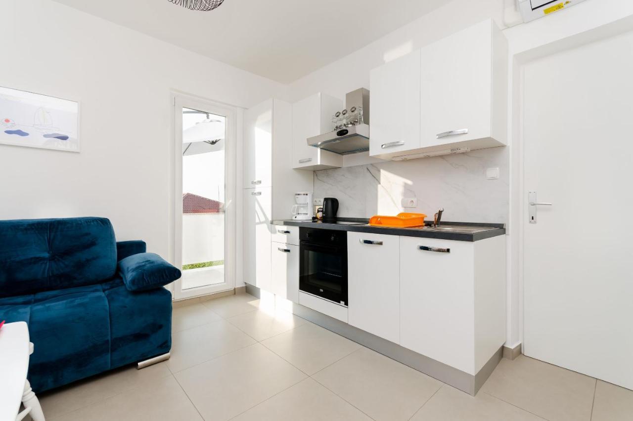 Apartments And Rooms Bianca Barbat na Rabu Bagian luar foto